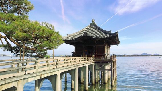 Ukimido (Floating Hall)