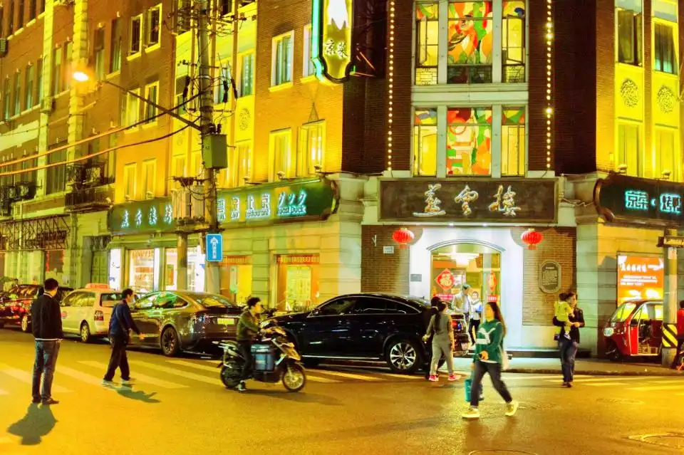 Hotels near Yunnan Road Food Street