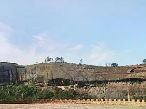 Yiyang Reclining Buddha