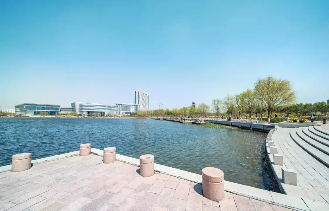 Hotels near Yulonghu Park