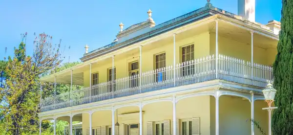 Hotels near South Yarra