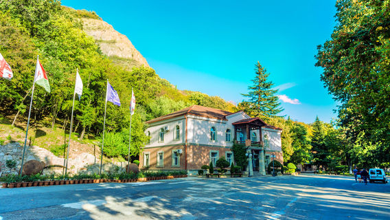 Tunnel Winery Khareba's