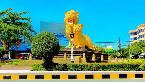 Golden Lions Roundabout