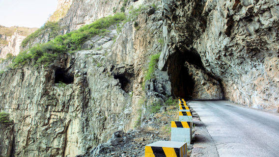 Xiya Valley Mountain Tunnel