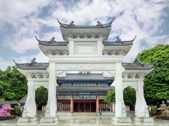 Hotels near Taiyixian Mountain Botanical Garden