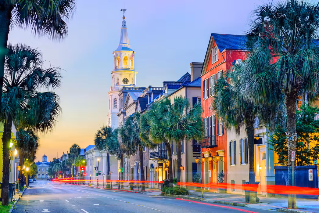 Vuelos ${{cityDName}} Charleston