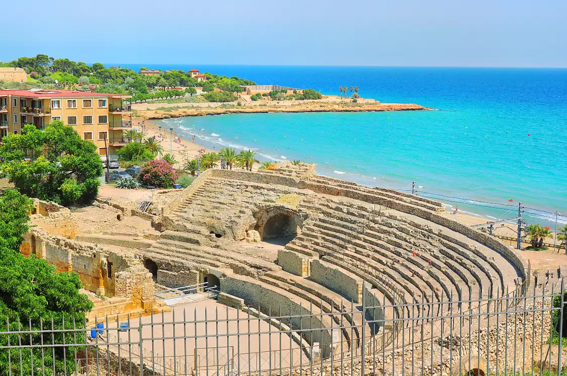 Hotels near Roman Amphitheatre of Tarragona