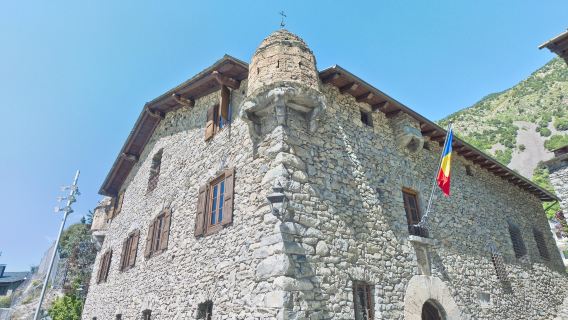 Spain Andorra Valley Cabin + Andorra la Vella + Sant Esteve Church one-day tour