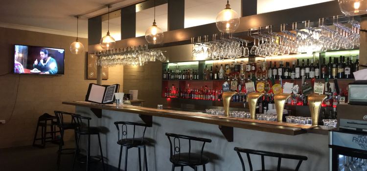 Barrel & Cruse Bistro