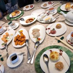Ying Jee Club User Photo