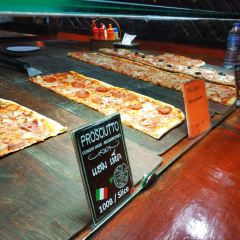 Paolo Italian pizza koh Lipe Thailand User Photo