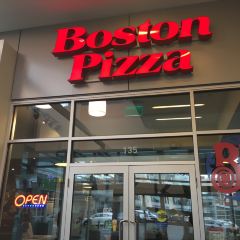 Boston Pizza Station Square 여행 사진