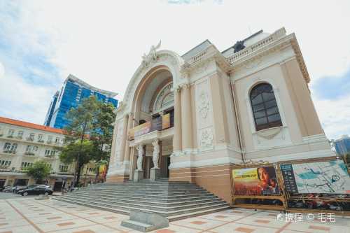 胡志明市大劇院+胡志明市博物館+胡志明市美術館+胡志明華人街一日遊