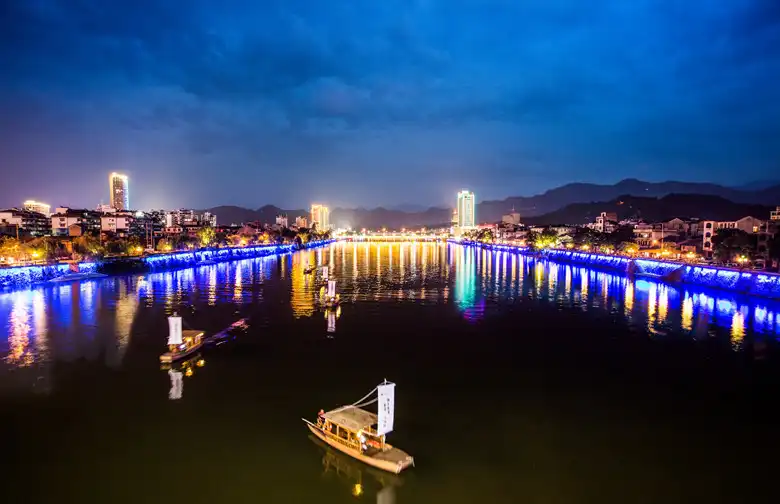 Hotels near Oujiang No.1 Wharf