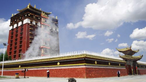 Hezuo Temple