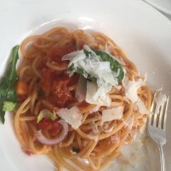 Bottega Louie User Photo