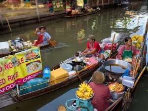 Pattaya Floating Market