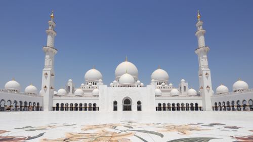 Abu Dhabi Sheikh Zayed Grand Mosque + Presidential Palace + Louvre + Ferrari World Day Tour Day Tours