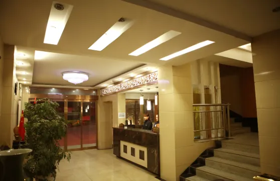 建平雅居商務賓館