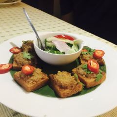 Hong Tauw Inn User Photo