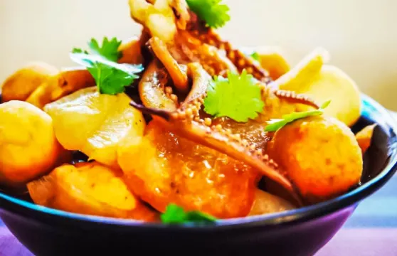 D.M.C RESTO  Restaurant & Bar