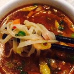 Lingshijiawaijiaqishan Noodles 여행 사진