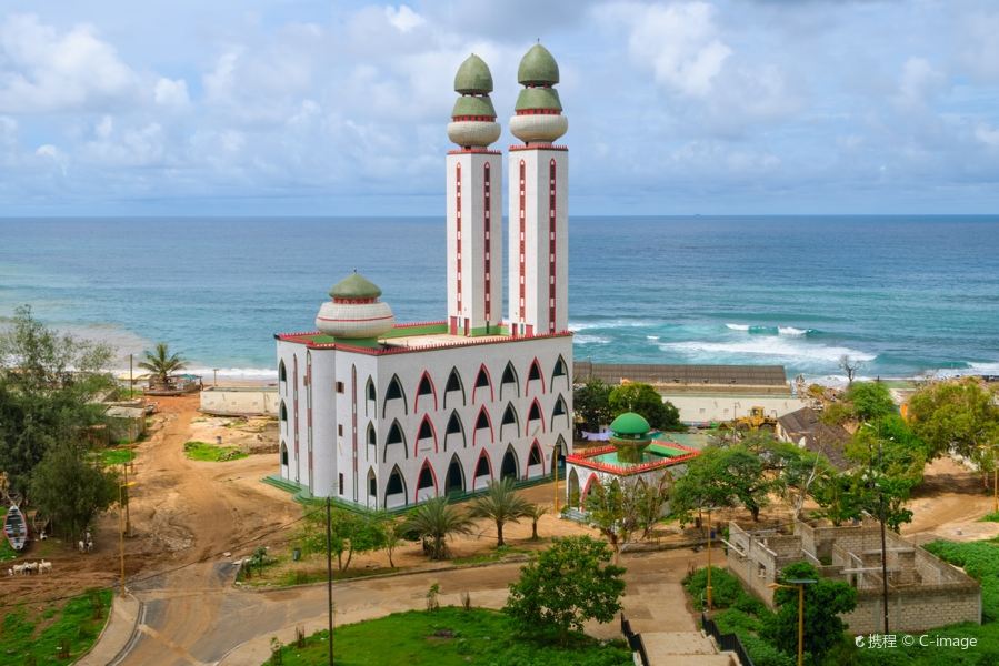 Metz to Dakar Flights