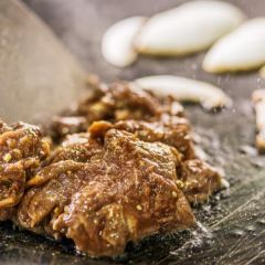 Korean JiangJun NiuPai KaoRou Restaurant (XinYang Road) 여행 사진