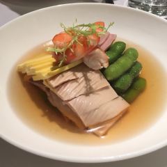 THE HUT ảnh của người dùng