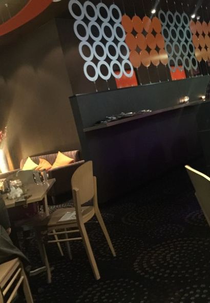 One Tea Lounge & Grill