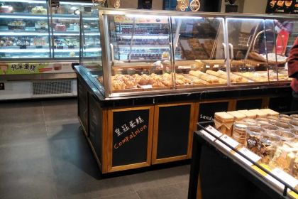 HUANG GUAN DAN GAO DIAN GE DIAN GE HONG DIAN