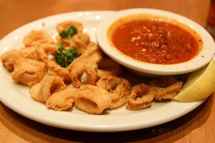 Junior's Restaurant & Bakery