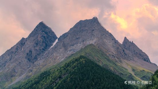 Lieren Peak