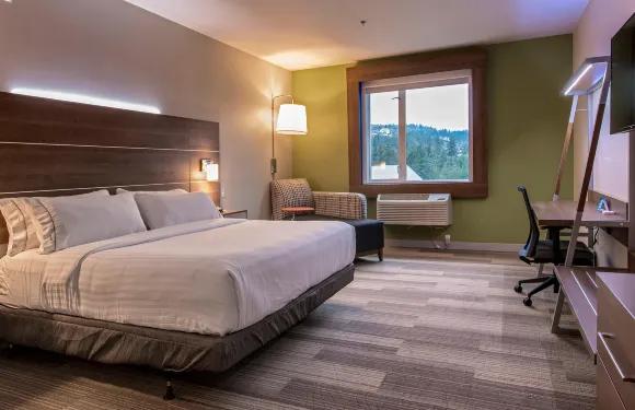 智選假日套房酒店艾爾德里-卡爾加里北部