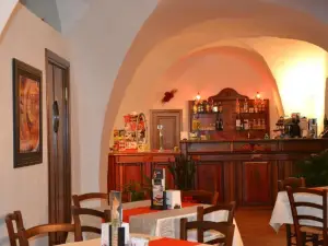 Il Castello - Osteria Caffè