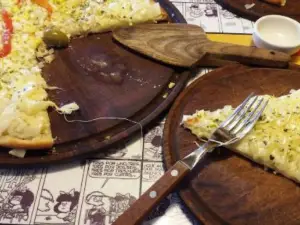 Pizza Fava
