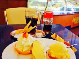 Ital. Eis Cafe Dal Cin