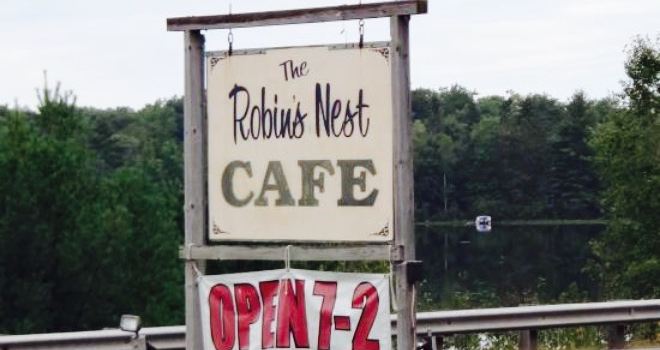 Robin's Nest Cafe