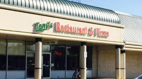 Tony's Italian Restaurant & Pizza in Edison