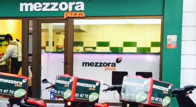 Pizza Mezzora