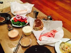 Fresser's Delicatessen