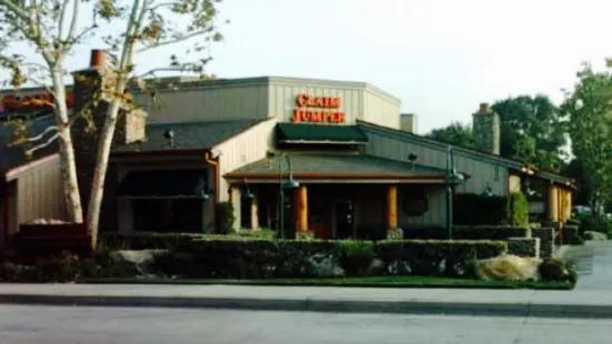 Claim Jumper Restaurants