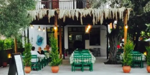 Mandala Alter Tavern