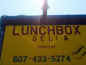 Lunchbox Grocery & Deli