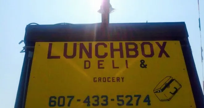 Lunchbox Grocery & Deli