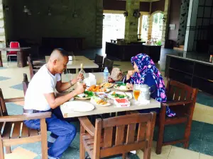 Dangau Resto