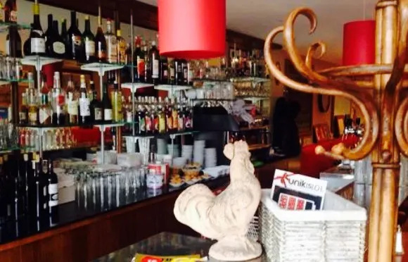 Cafe de la Prefecture