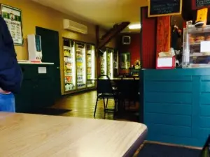 Full Court Deli