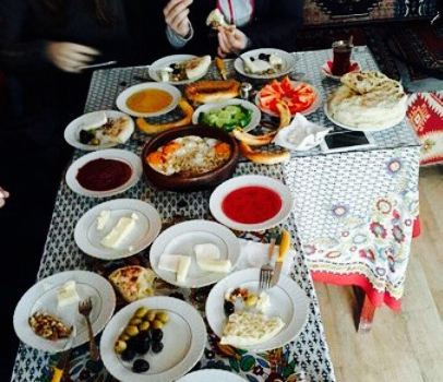 Kahyaoglu Gozleme ve Kahvalti Salonu