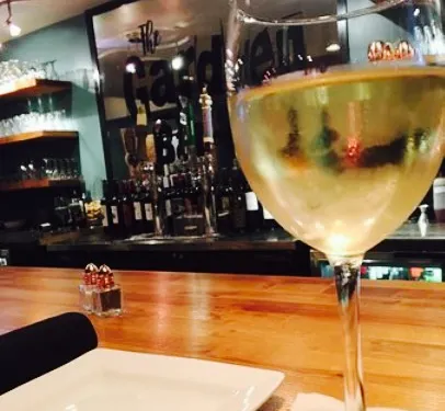 The Garden Bar on 6th